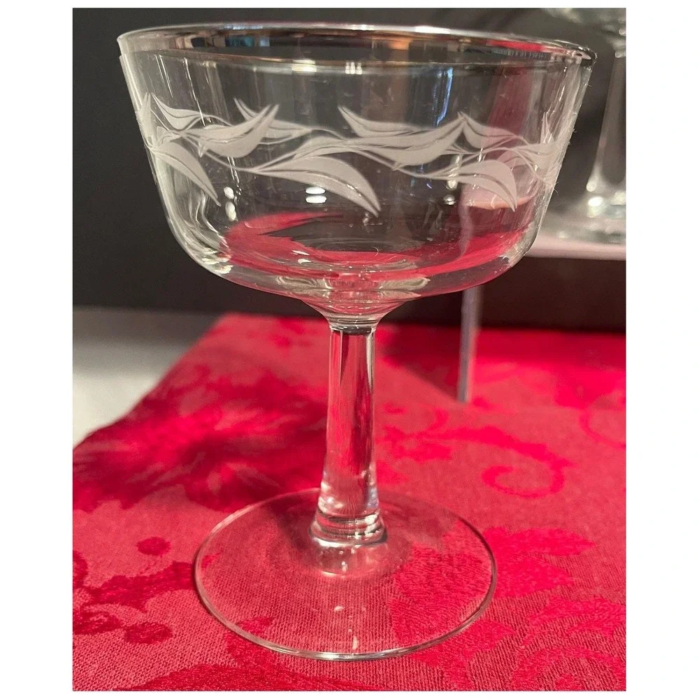 Vintage Cristal D'Arques Laurel Leaf Champagne Glasses France Set of 5 Platinum